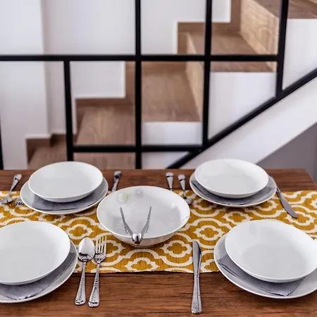 Pagani Blue - Luxury Maisonette A1 Apartment