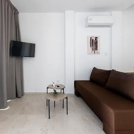 Pagani Blue - Luxury Maisonette A1 Apartment Kalamata