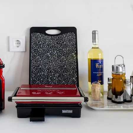 Pagani Blue - Luxury Maisonette A1 *