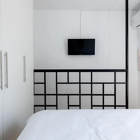 Pagani Blue - Luxury Maisonette A1