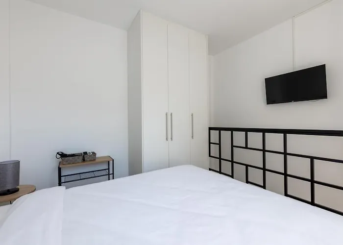 Pagani Blue - Luxury Maisonette A1 Kalamata